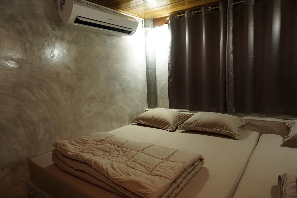 Bansuwan Homestay Amphawa Habitación foto